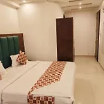 Hotel Royal Tela Plaza A Family Near Igi Airport Delhi