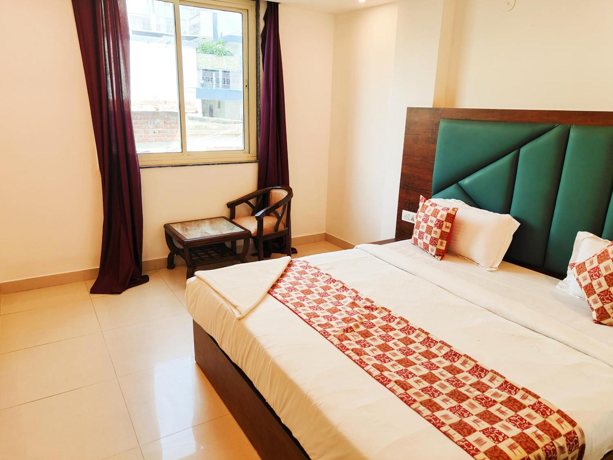 Royal Tela Plaza A Family Near Igi Airport Delhi 4*